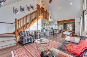 Poconos Hideaway in Arrowhead Lake with Game Room!